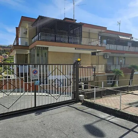 公寓 La Casa Di Massimo 圣雷默